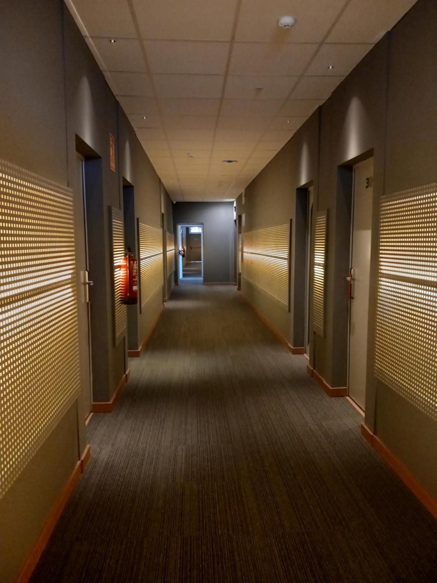 Aparthotel Montcada Zewnętrze zdjęcie