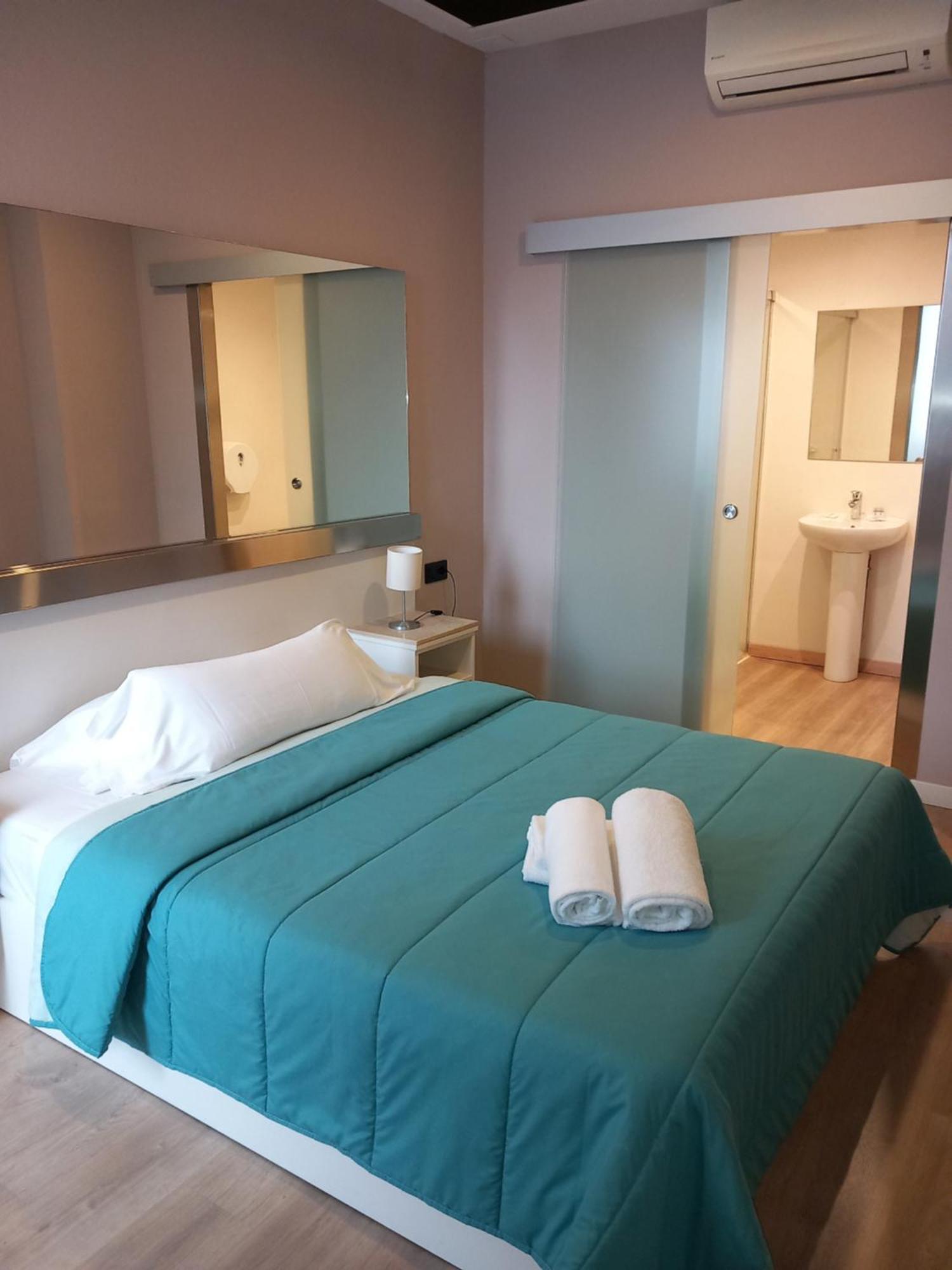 Aparthotel Montcada Zewnętrze zdjęcie